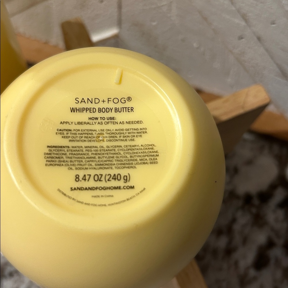 New!! Sand + Fog Banana Crème 32 oz Body Wash, vanilla cake Body Butter 8.47 oz - Picture 2 of 3